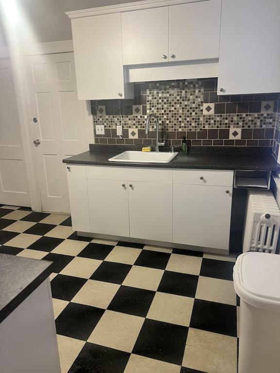 Ferienwohnung Secret Oasis In The Heart Of Hartford Exterior foto